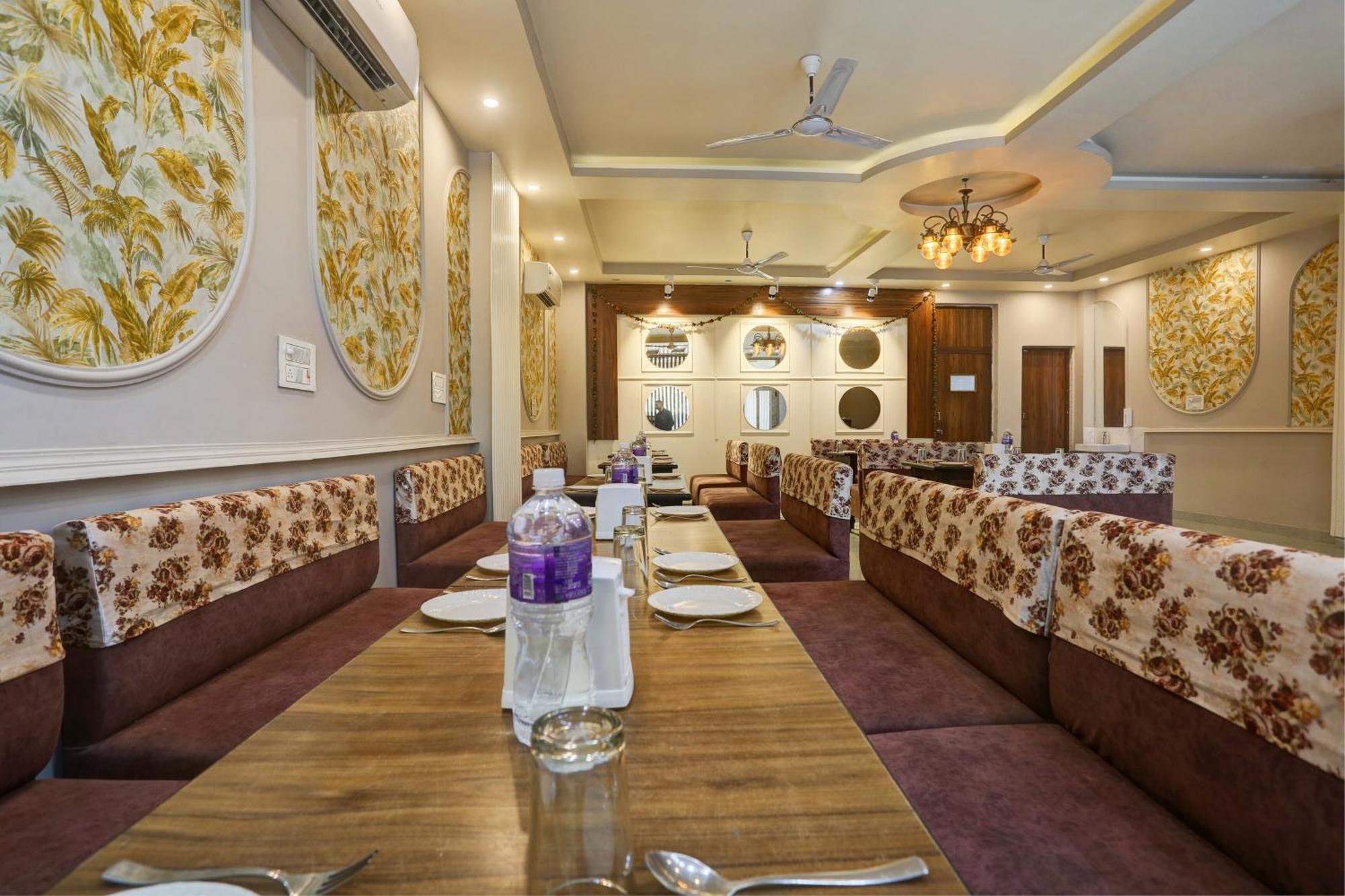 Collection O Jairaj Hotel Алвар Екстериор снимка