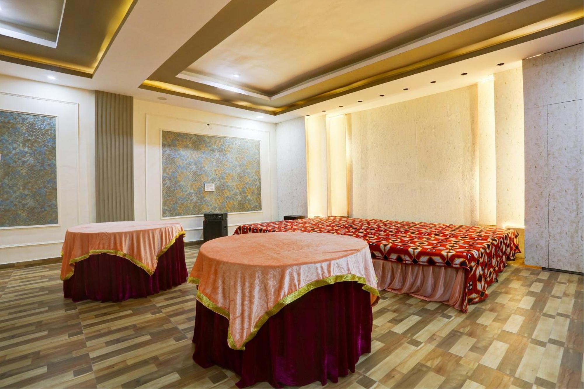 Collection O Jairaj Hotel Алвар Екстериор снимка